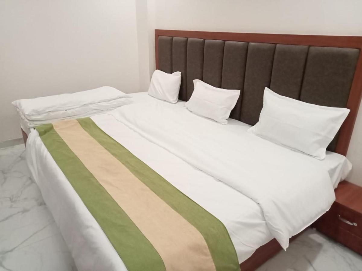 Hotel Kaushik Palace Haridwār Exteriér fotografie